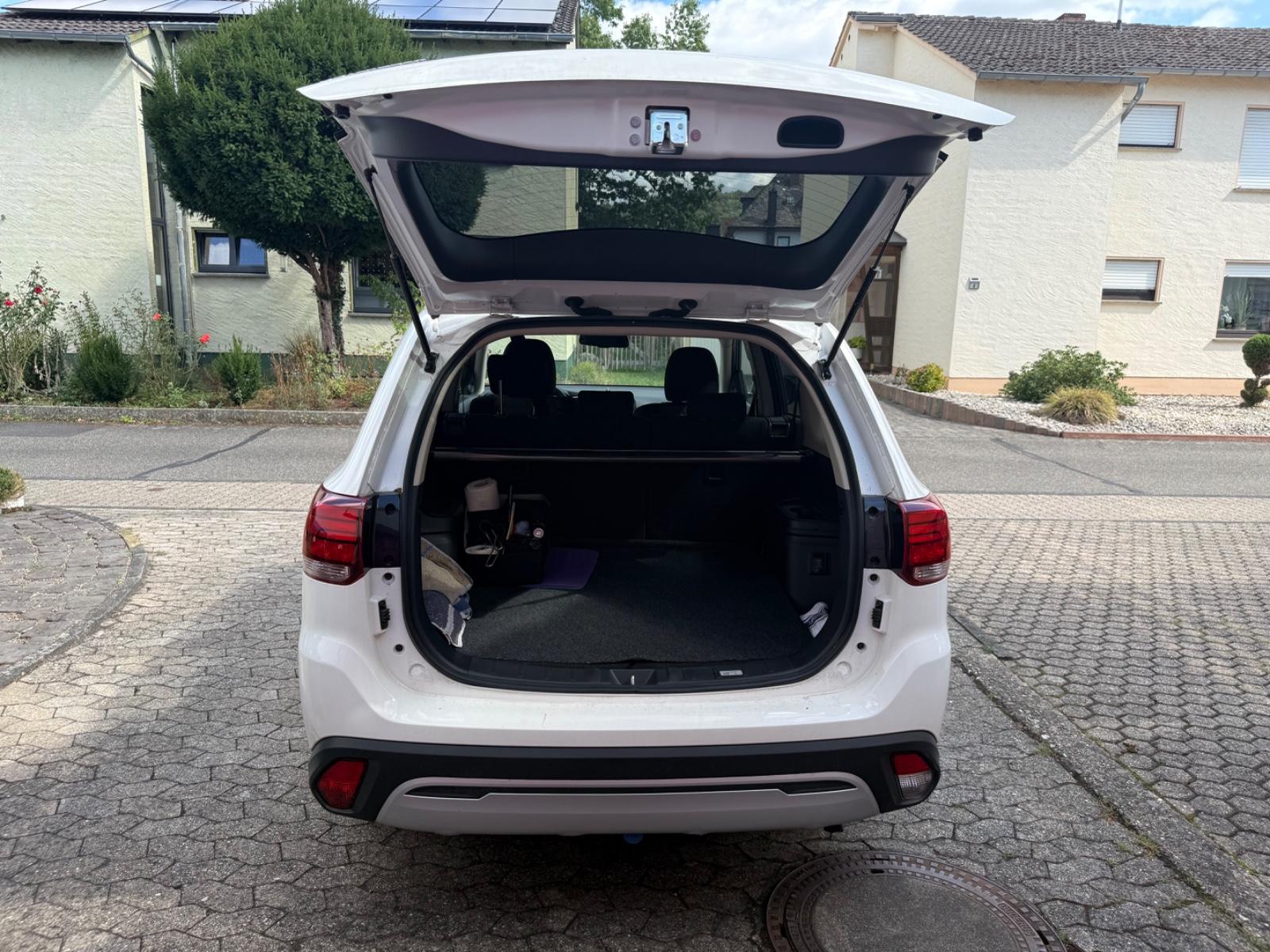 Mitsubishi Outlander 2.0 MIVEC Diamant ClearTec 2WD Diamant