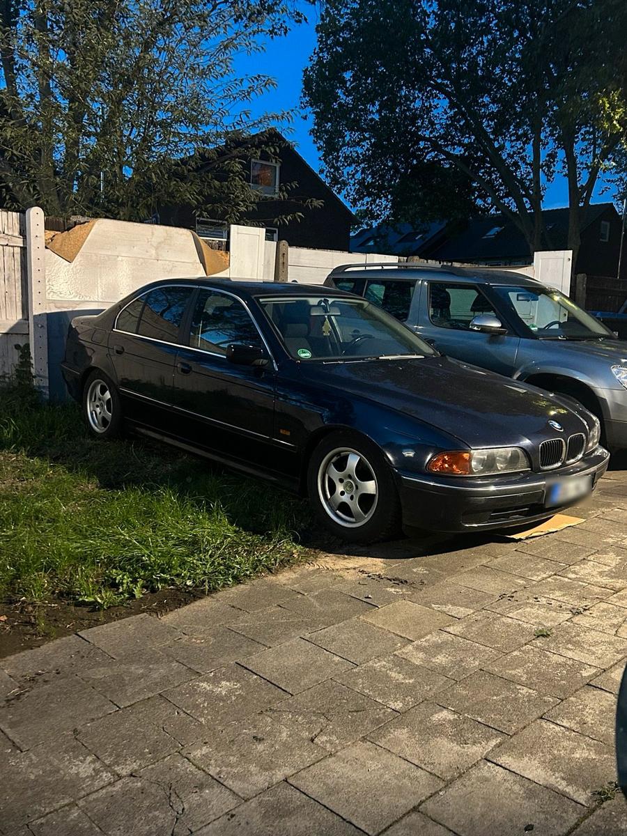 BMW 520