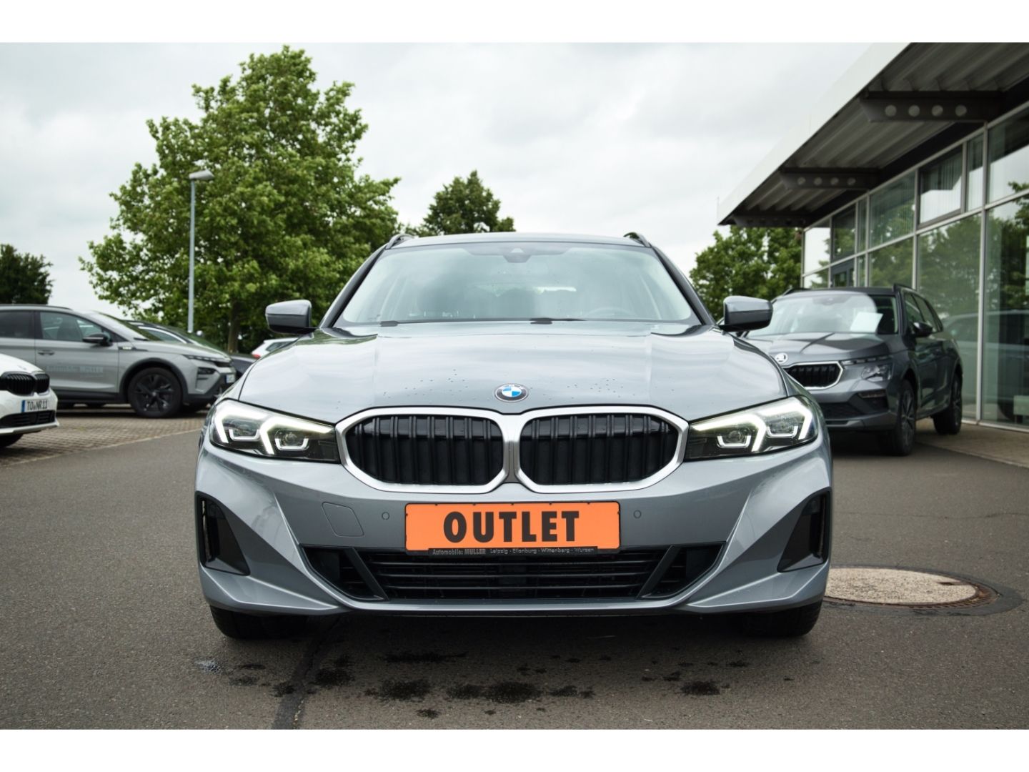 BMW 320 d xDrive Touring Navi LED SHz Apple CP foto 2