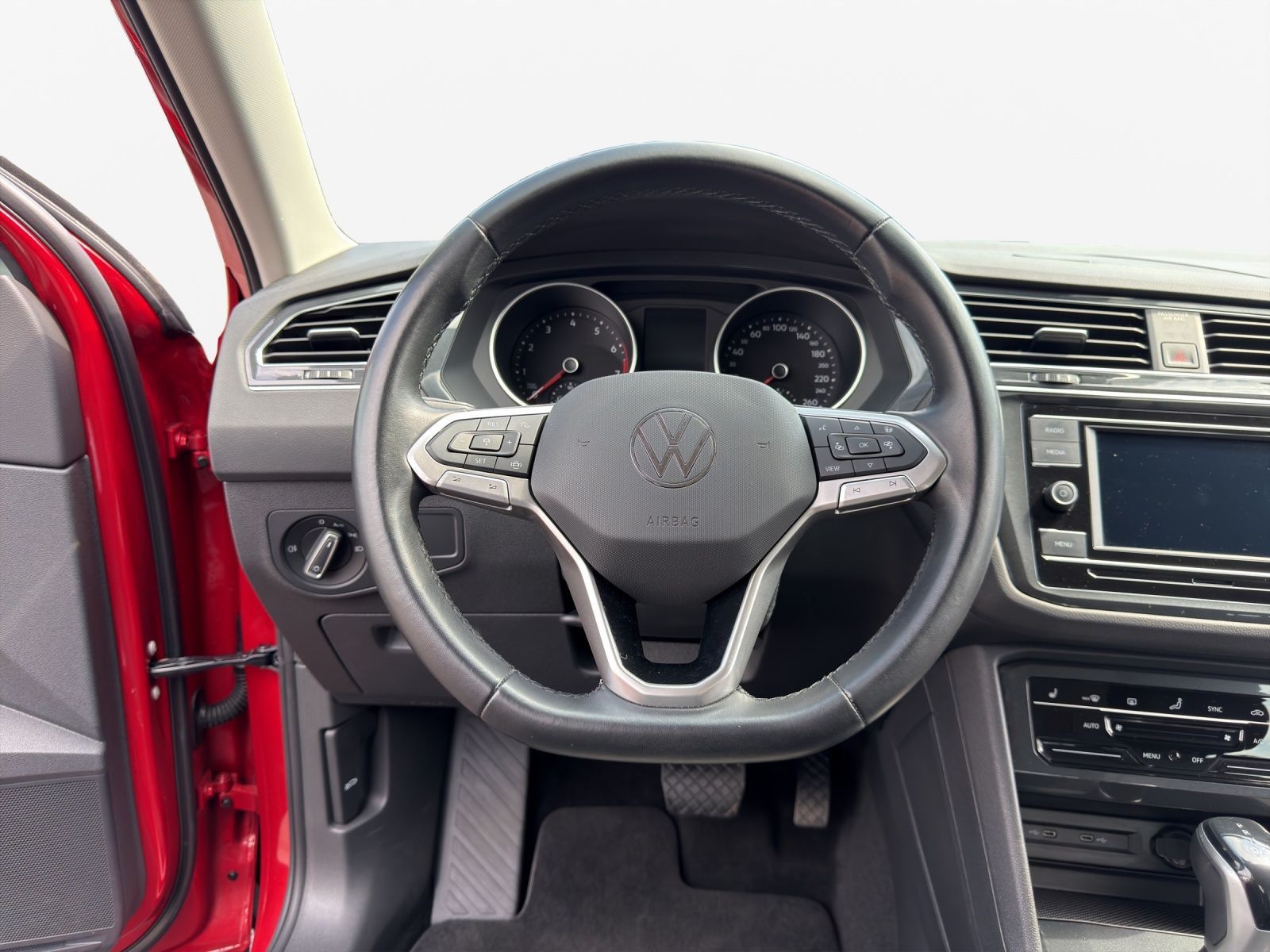 Volkswagen Tiguan Life 1.5 TSI DSG*ACC*LED*Shz.*elektr. Hec foto 8