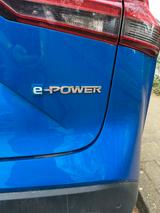 Nissan Qashqai 1.5 VC-T e-Power Tekna+ Tekna+ - Nissan Qashqai mit Benzin-Antrieb: Geländewagen, 1.5