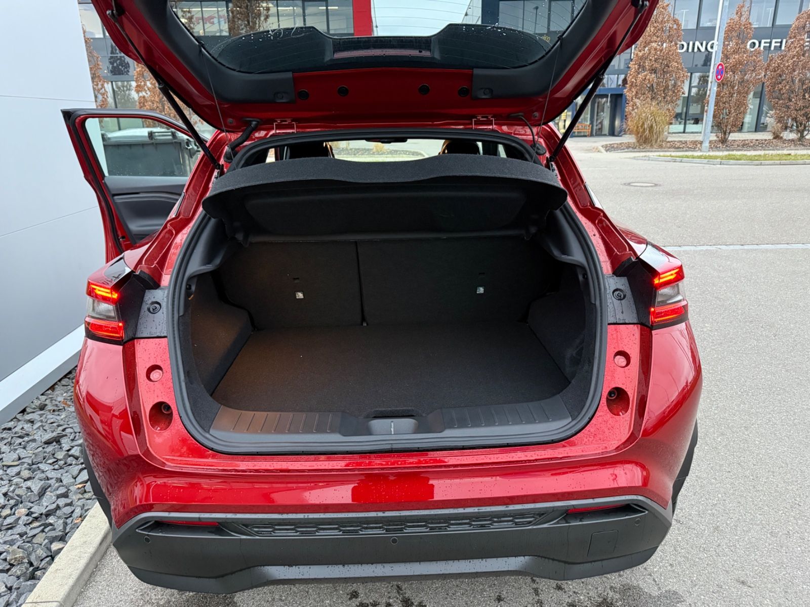 Fahrzeugabbildung Nissan Juke Hybrid Tekna BOSE beheiz. Frontscheibe 360°