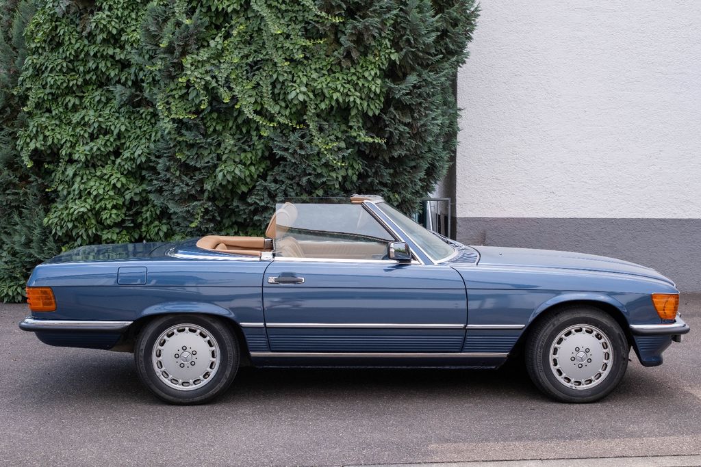Mercedes-Benz SL-Class