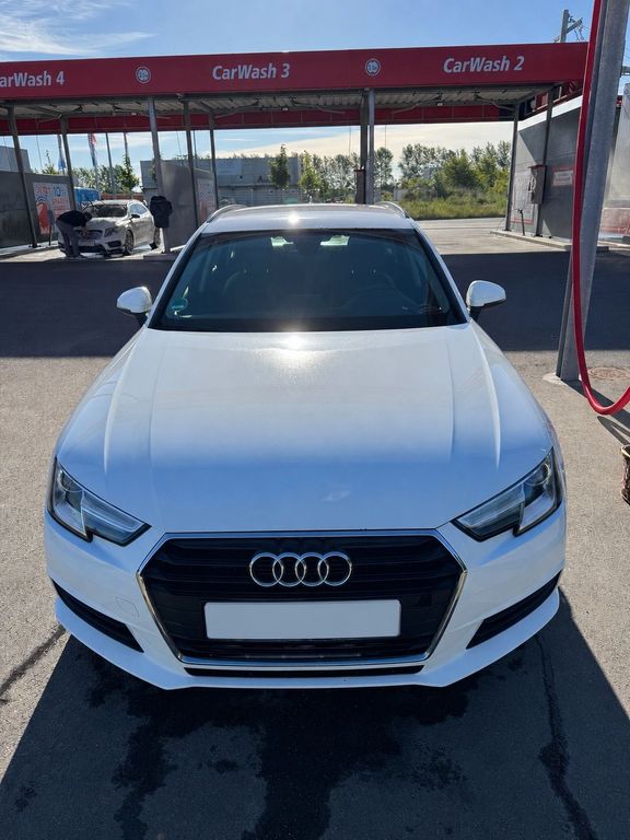 Image of Audi A4