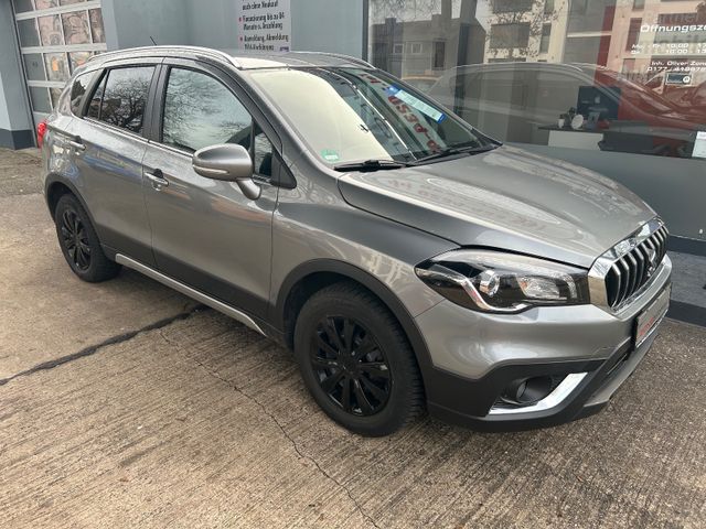 Fahrzeugabbildung Suzuki SX4 Comfort+CarPlay+Navi+LED+Kamera+SHZ+BT+LM+WR