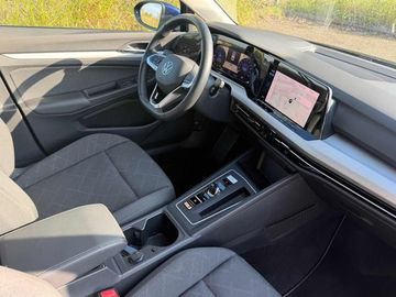Volkswagen Golf - 10