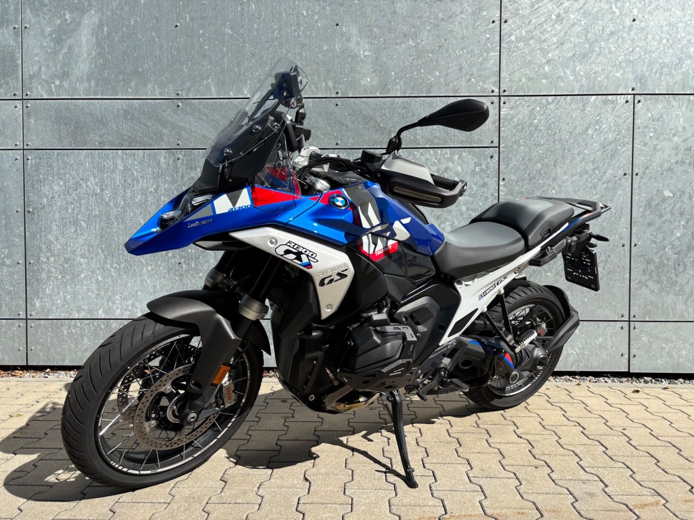 Fahrzeugabbildung BMW R 1300 GS Trophy 4 Pakete Fahrzeughöhenregelung