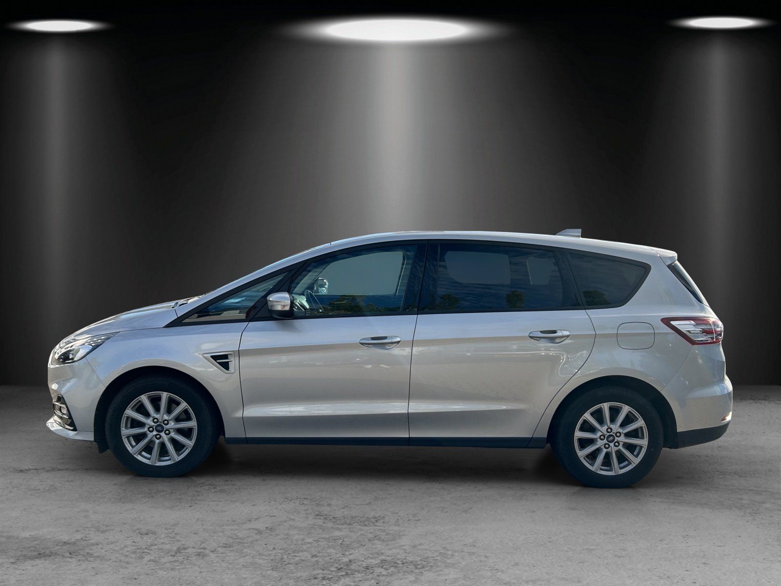 Fahrzeugabbildung Ford S-Max 2.0 EcoBlue Trend Start/Stopp  (EURO 6d)