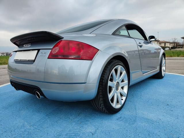 Audi AUDI TT 3.2 V6 Quattro ( CAMBIO MANUALE )