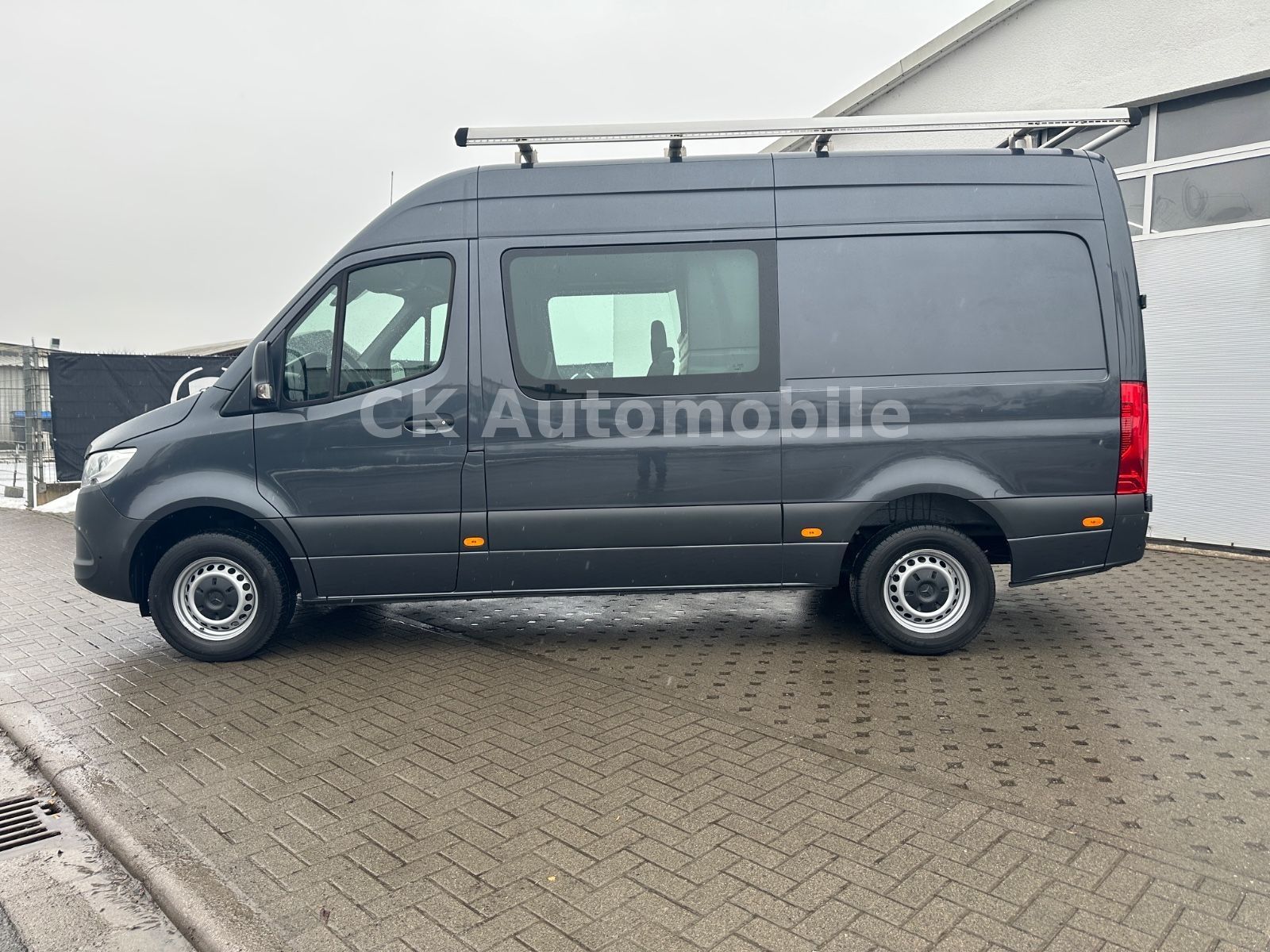 Fahrzeugabbildung Mercedes-Benz Sprinter III Mixto 319CDI V6 RWD /Autom./5 Sitze