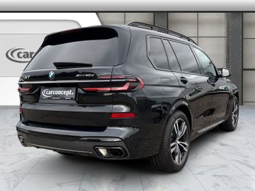 BMW X7 - 7