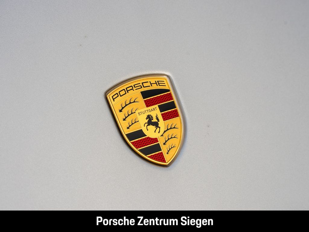 Porsche 992 -2 (911) Carrera