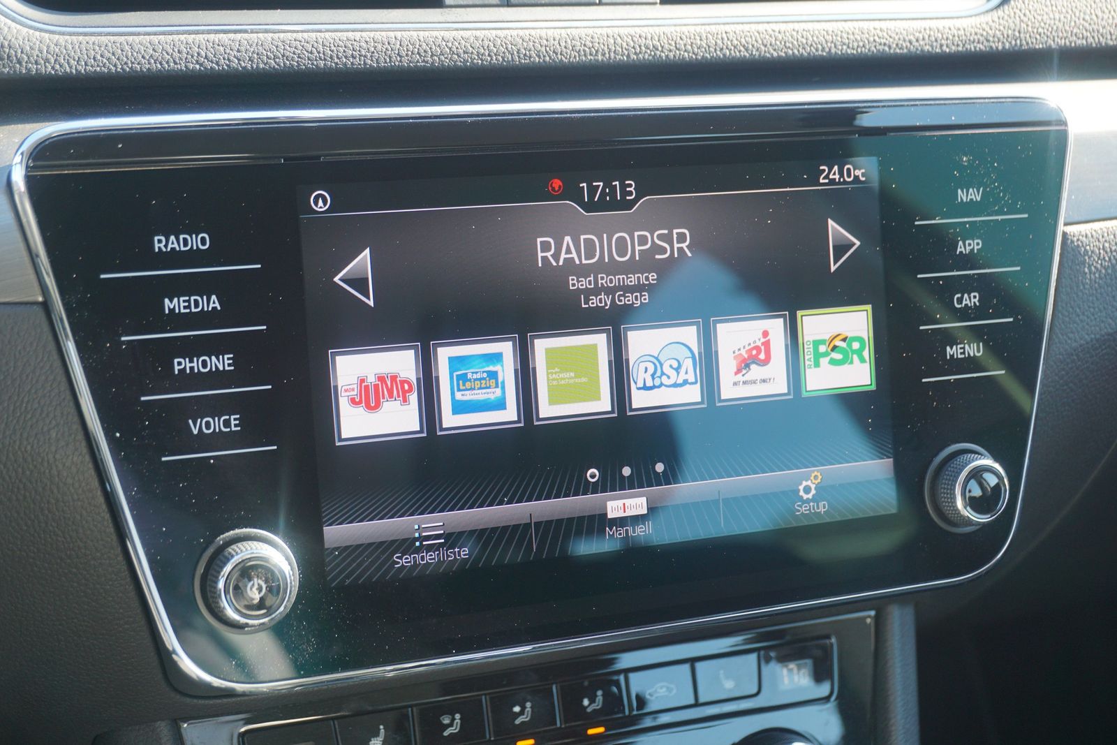 Skoda Superb Combi 2.0 TDI Style 4x4 DSG LED Navi ACC foto 13