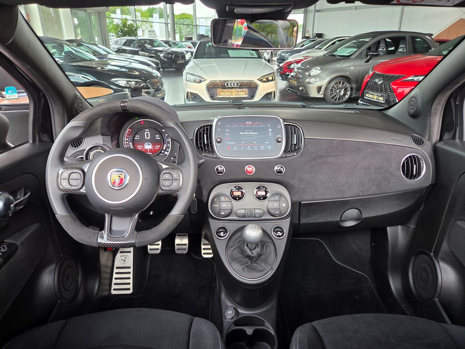Fahrzeugabbildung Abarth 595C Competizione NAVI CarPlay
