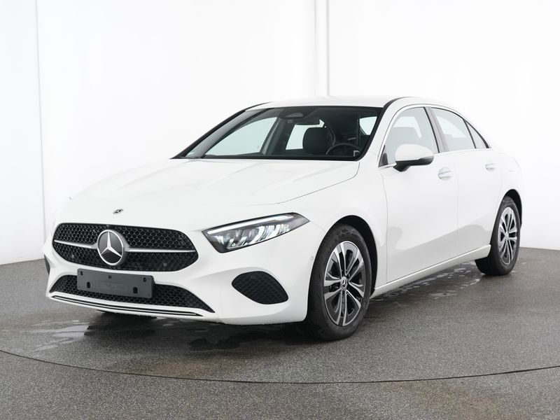 MERCEDES-BENZ A 200 Limousine Progressive*LED*Kamera*Navi*