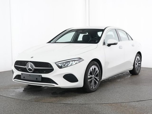 MERCEDES-BENZ A 200 Limousine Progressive*LED*Kamera*Navi*