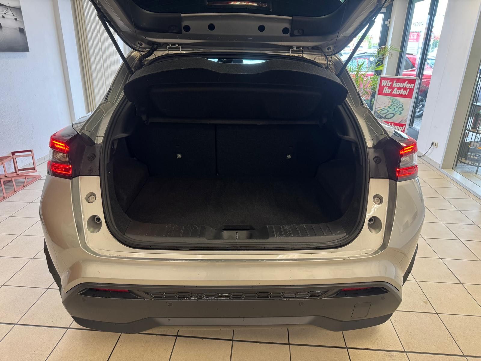 Fahrzeugabbildung Nissan Juke N-Connecta / WENIG KM/NAVI/KLIMA/GARANTIE