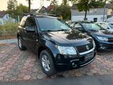 Suzuki Grand Vitara 1.6 Comfort 4x4 * Allrad * AHK * - Suzuki Grand Vitara: Allradantrieb