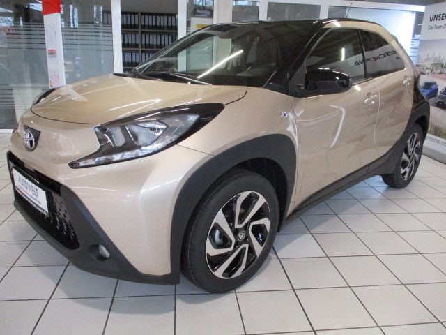 Fahrzeugabbildung Toyota Aygo X Team D Automatik