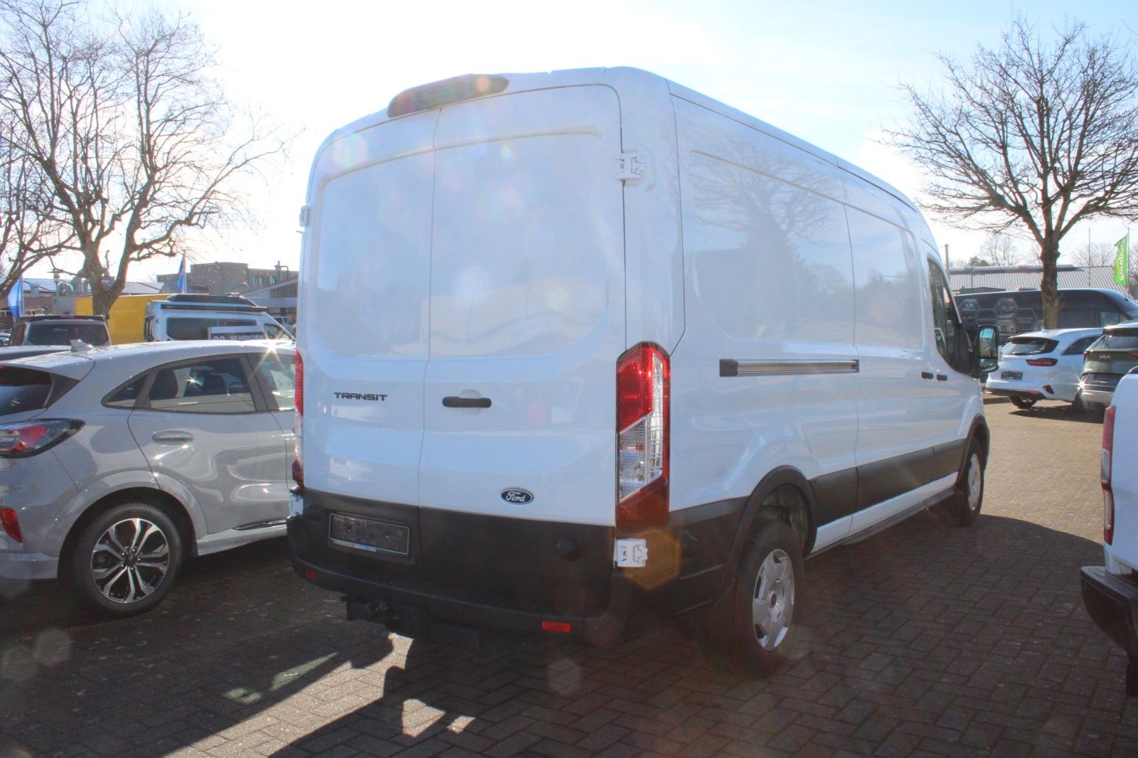Fahrzeugabbildung Ford Transit L3 H2 TREND AHK NAVI 360° ACC WinterPak
