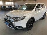 Mitsubishi Outlander 2.0 MIVEC Active ClearTec 2WD CVT - Mitsubishi Outlander Active mit Benzin-Antrieb