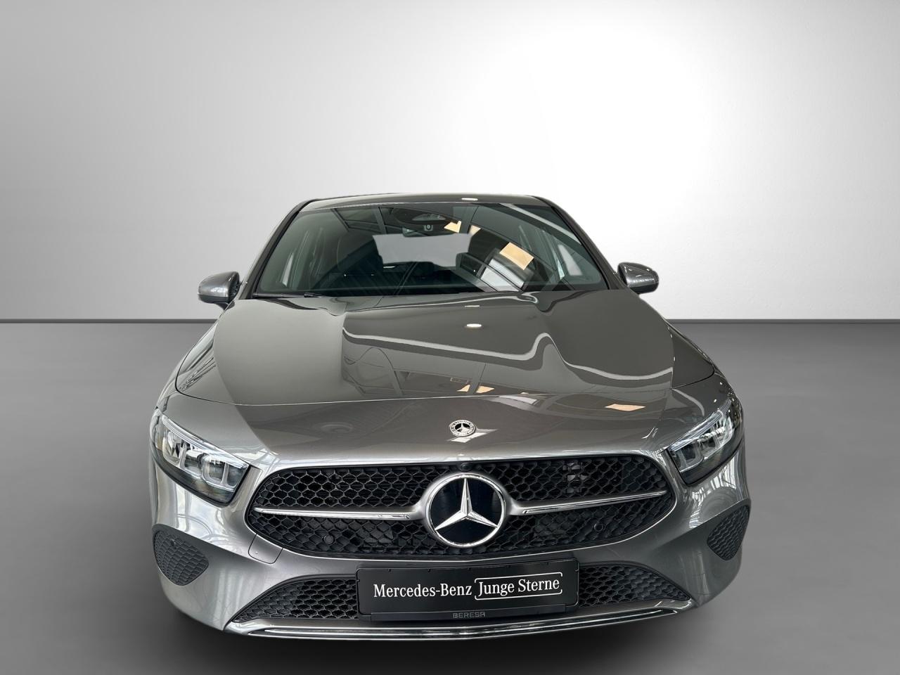 Mercedes-Benz A 180 Progressive ADV. LED Kamera Volldigital