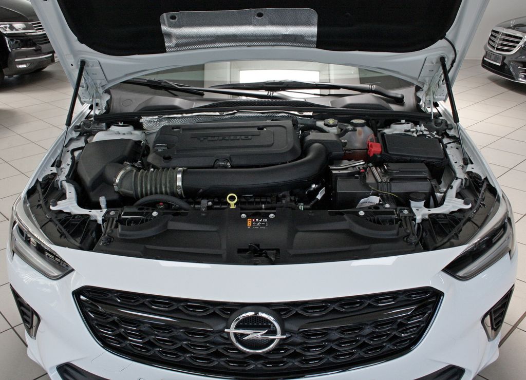 Opel Insignia B Sports Tourer GSi LED 4x4 AHK MASSAGE