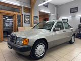 Mercedes-Benz 190 2,6, Aut, Leder, SD, el.Sitze - Mercedes-Benz 190 mit Benzin-Antrieb: Limousine, mit Klimaanlage, 2.6