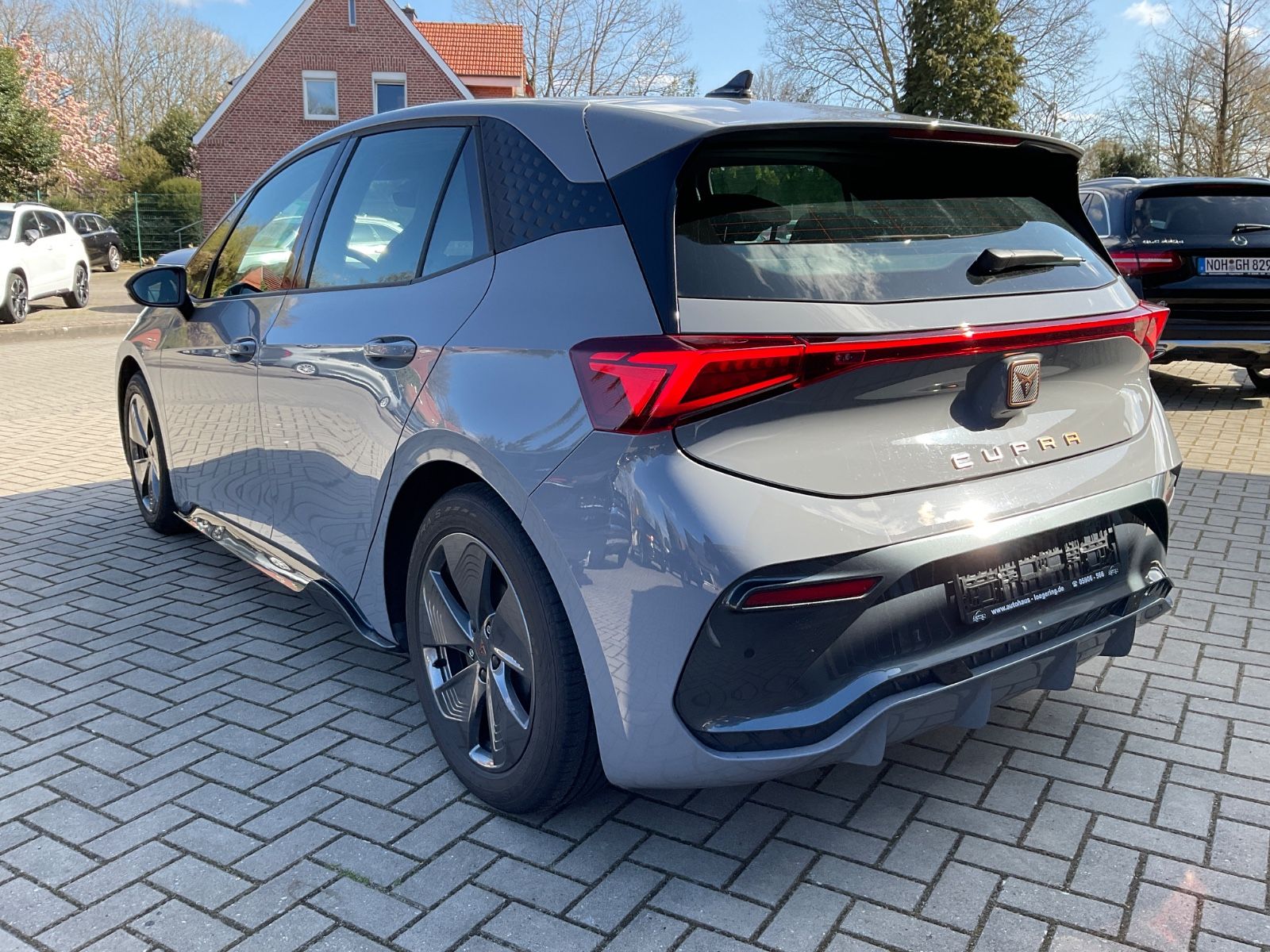 Fahrzeugabbildung CUPRA Born 58 kWh 150 kW,Kamera,Navi,Sitzheizung,ACC