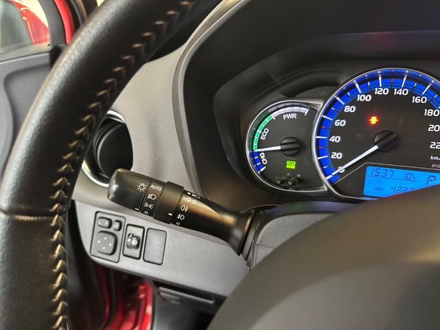 Toyota Yaris Club Hybrid *PANO*