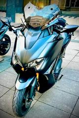 Yamaha TMAX TECH MAX 560 - YAMAHA SCHWARZ TMAX
