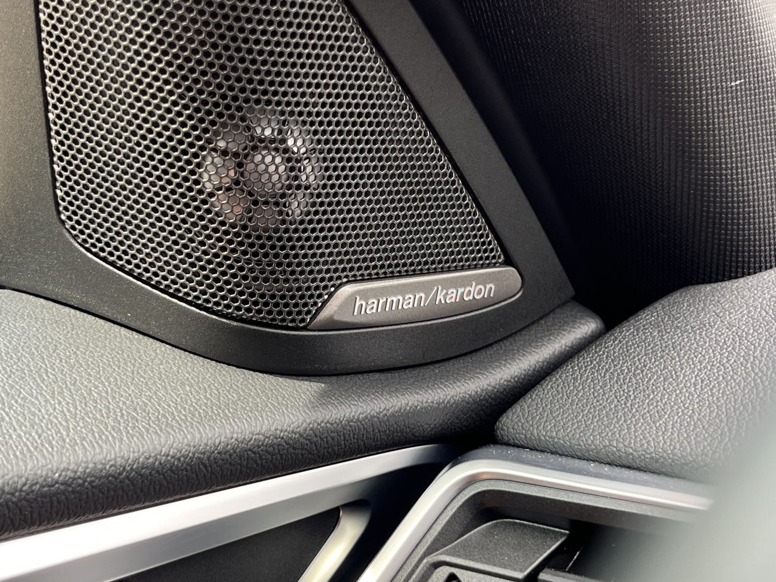 Fahrzeugabbildung BMW 420 d xDrive M Sport*Shadow*HUD*ACC*