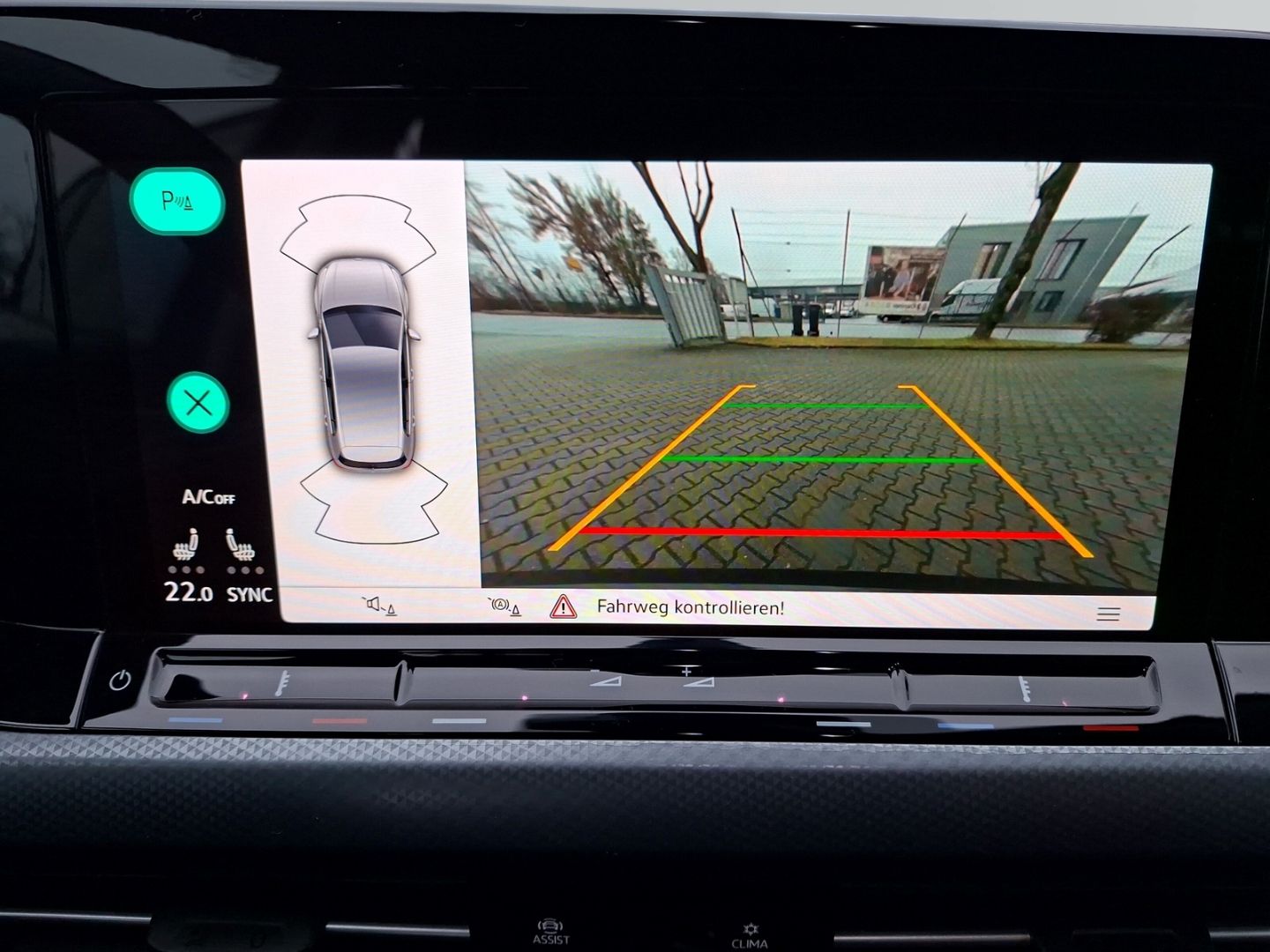 Golf VIII 2.0 TDI DSG Active *AHK*ACC*NAVI*KAMER