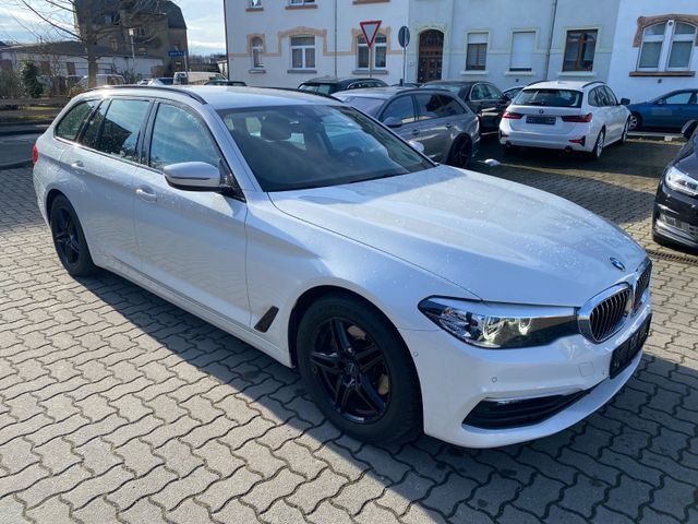 BMW 520d  Touring  Head-up / AHZV / Kamera / HiFi