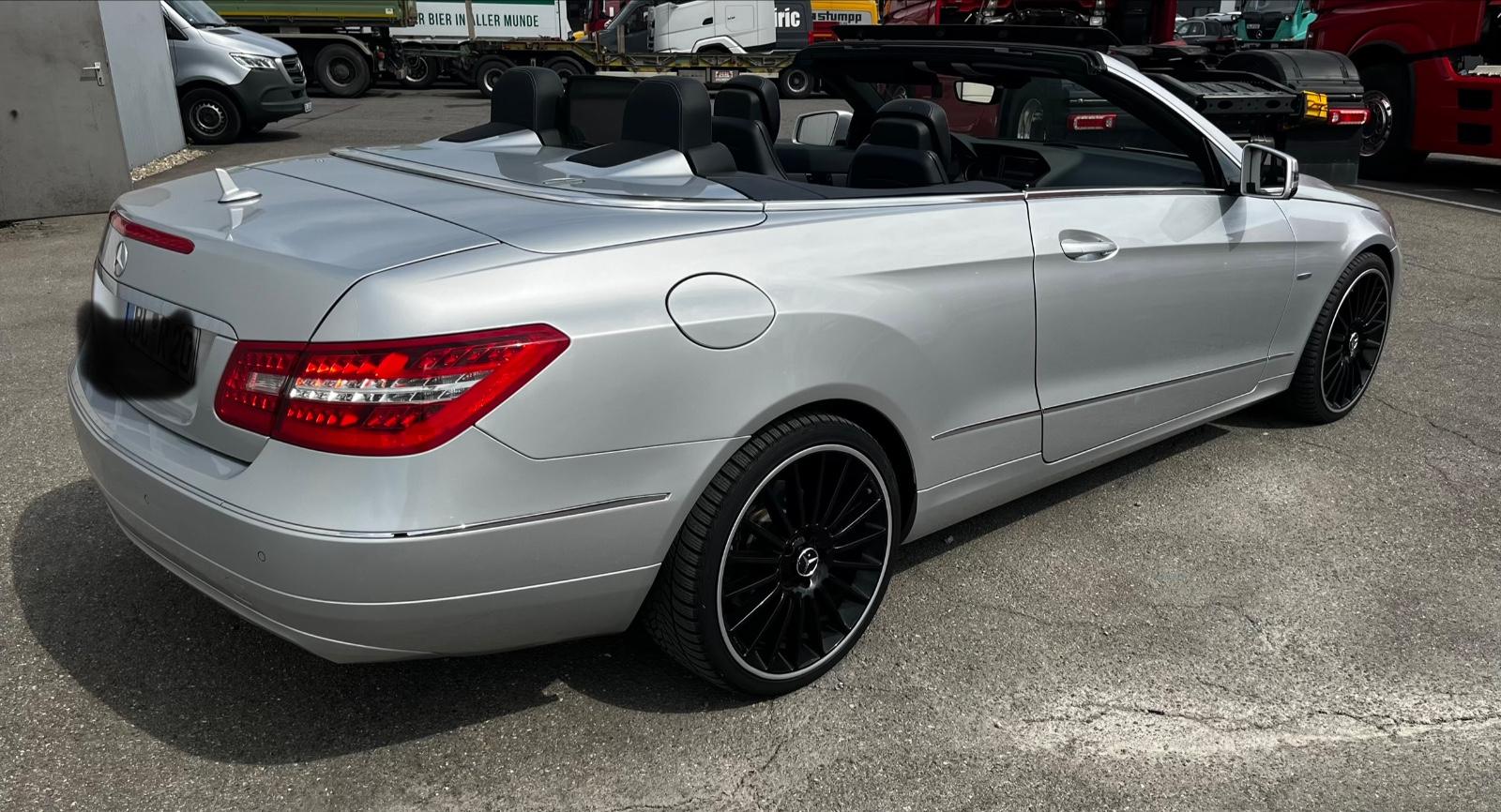 Mercedes-Benz E 220 Cabriolet E 220 CDI BlueEFF. AVANTGARD...