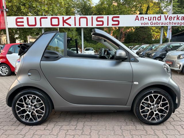 Smart fortwo Cabrio EQ*EXCL*60kW*LEDER*JBL*KAM*22kW