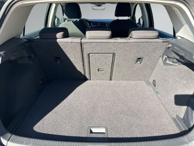 Golf VII 1.4 TSI Sound NAVI+KLIMA+RFK+ACC+SHZ