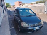 Toyota Yaris 1.0i 16V cat 5 porte - gebrauchte Toyota Yaris aus dem Jahr 2000