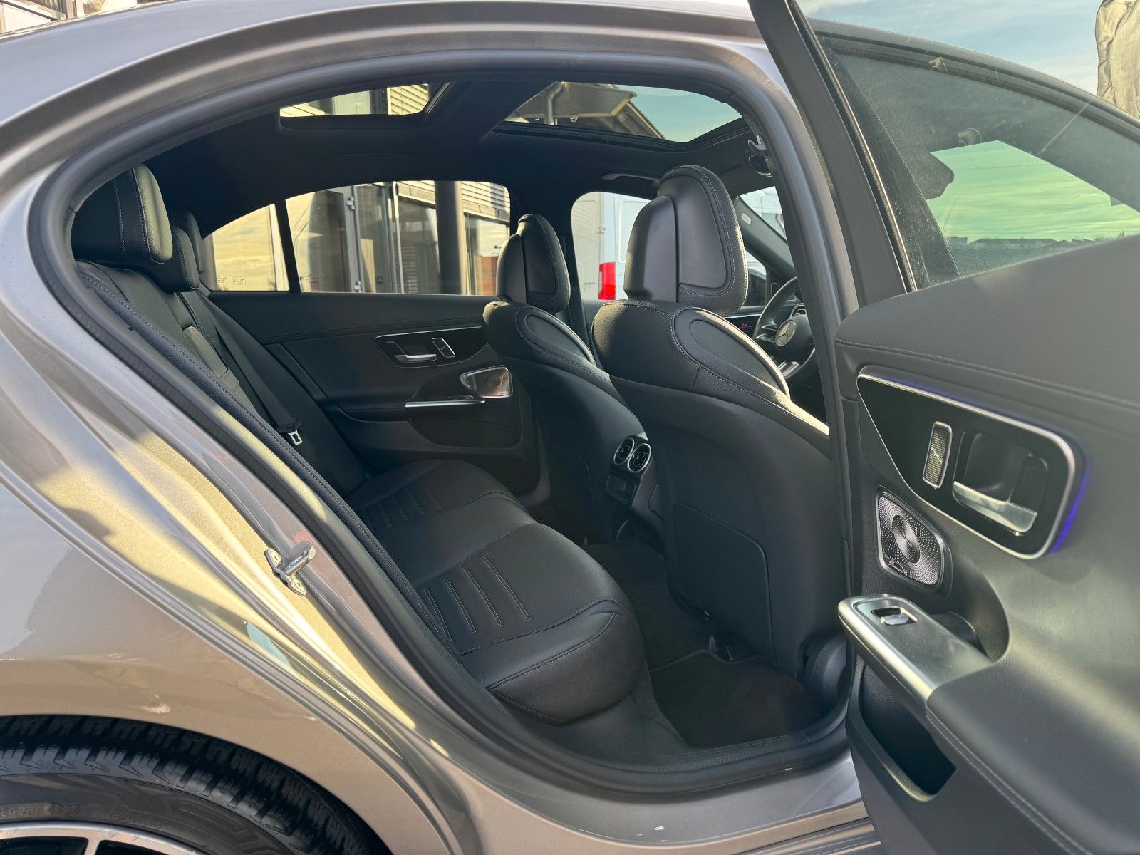 Fahrzeugabbildung Mercedes-Benz C 300 AMG+Pano+Burmester+360+Digital+Memory