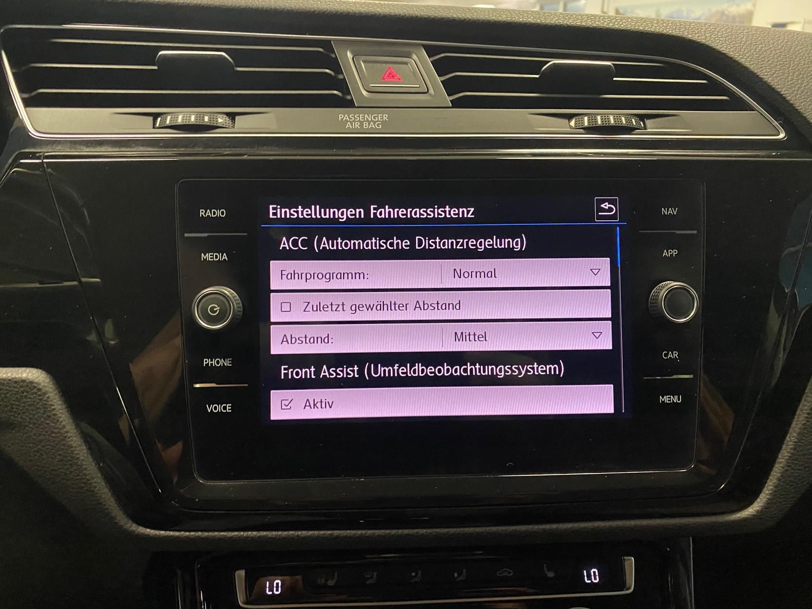 Fahrzeugabbildung Volkswagen Touran 1.4 16V TSI Highline BMT+TOTWINKEL+ACC+++