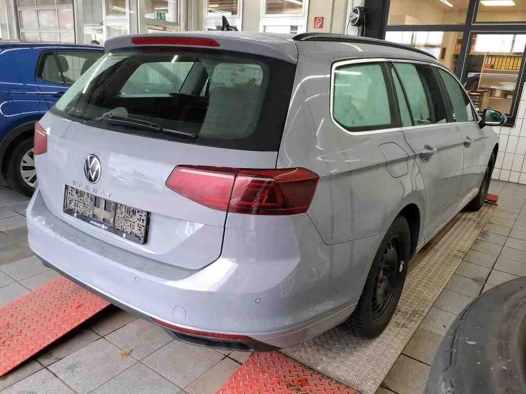 Volkswagen Passat Variant - Bild 3