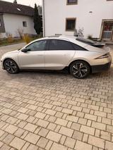 Hyundai IONIQ 6 77,4kWh 239kW First Edition - Hyundai IONIQ 6 mit Panoramadach
