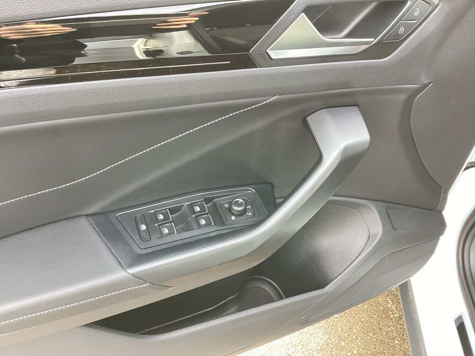 Volkswagen T-Roc - Bild 14
