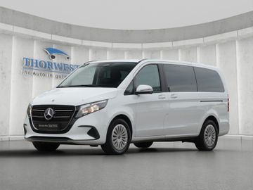 Mercedes V 220 - 3