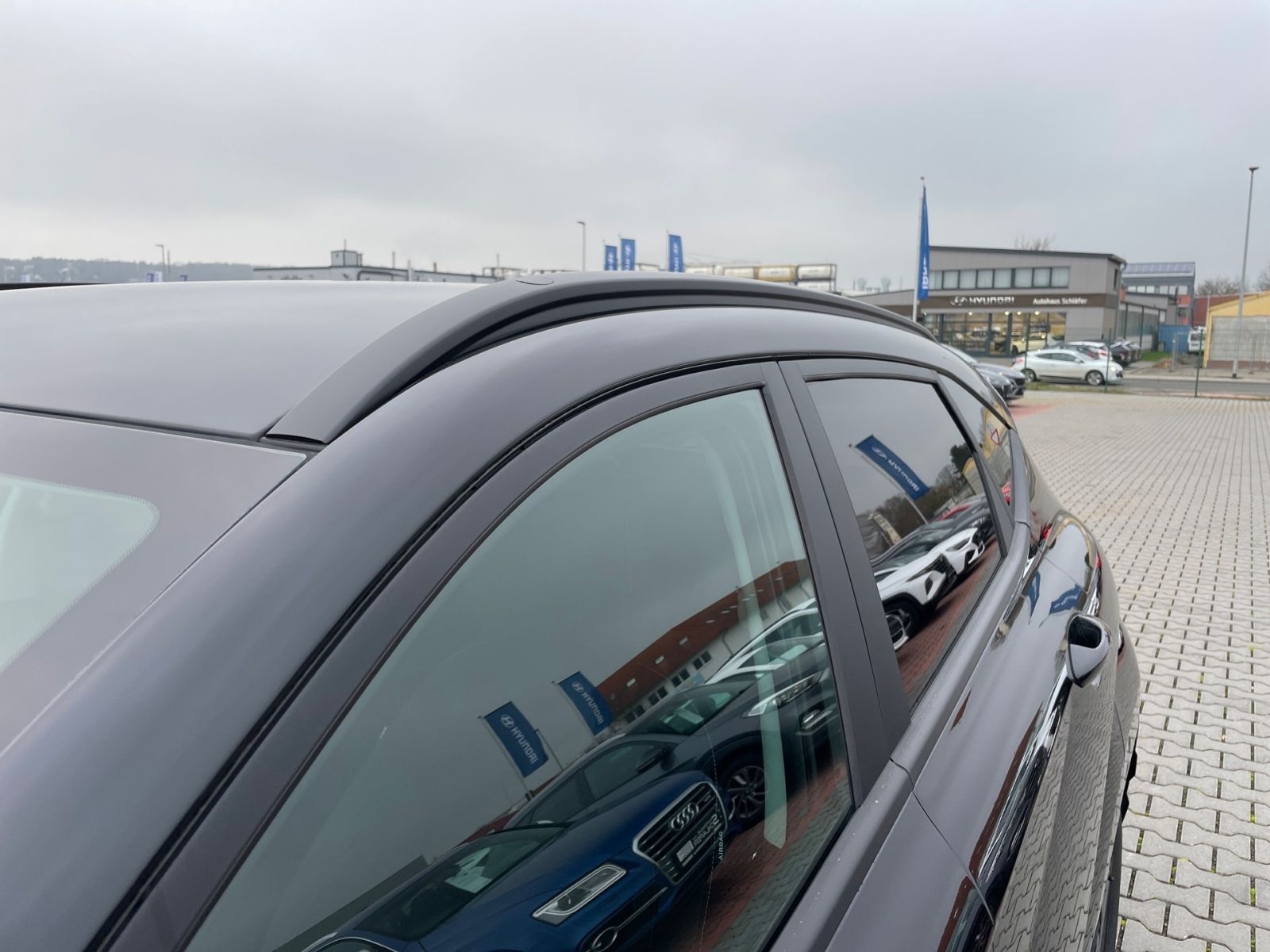 Fahrzeugabbildung Hyundai KONA Trend Elektro 65 kWh Assi Paket el.HK