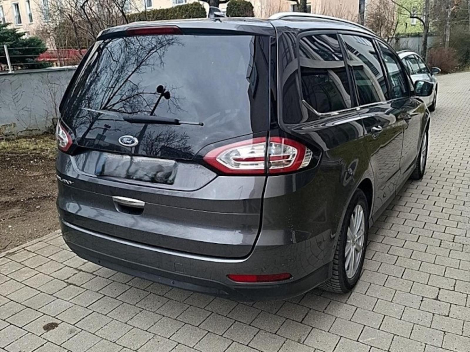 Ford S-Max 2.0 TitaniumECO BLUE