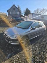 Peugeot 206 mit 107 Km ohne TÜV - gebrauchte Peugeot 107 aus dem Jahr 2005