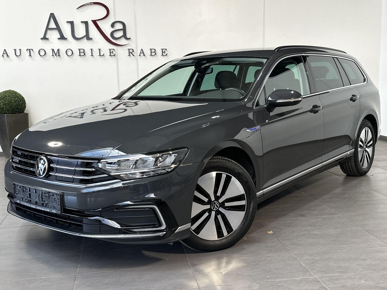 Fahrzeugabbildung Volkswagen Passat GTE 1.4 TSI DSG Hybrid NAV+LED+KAMERA+PP