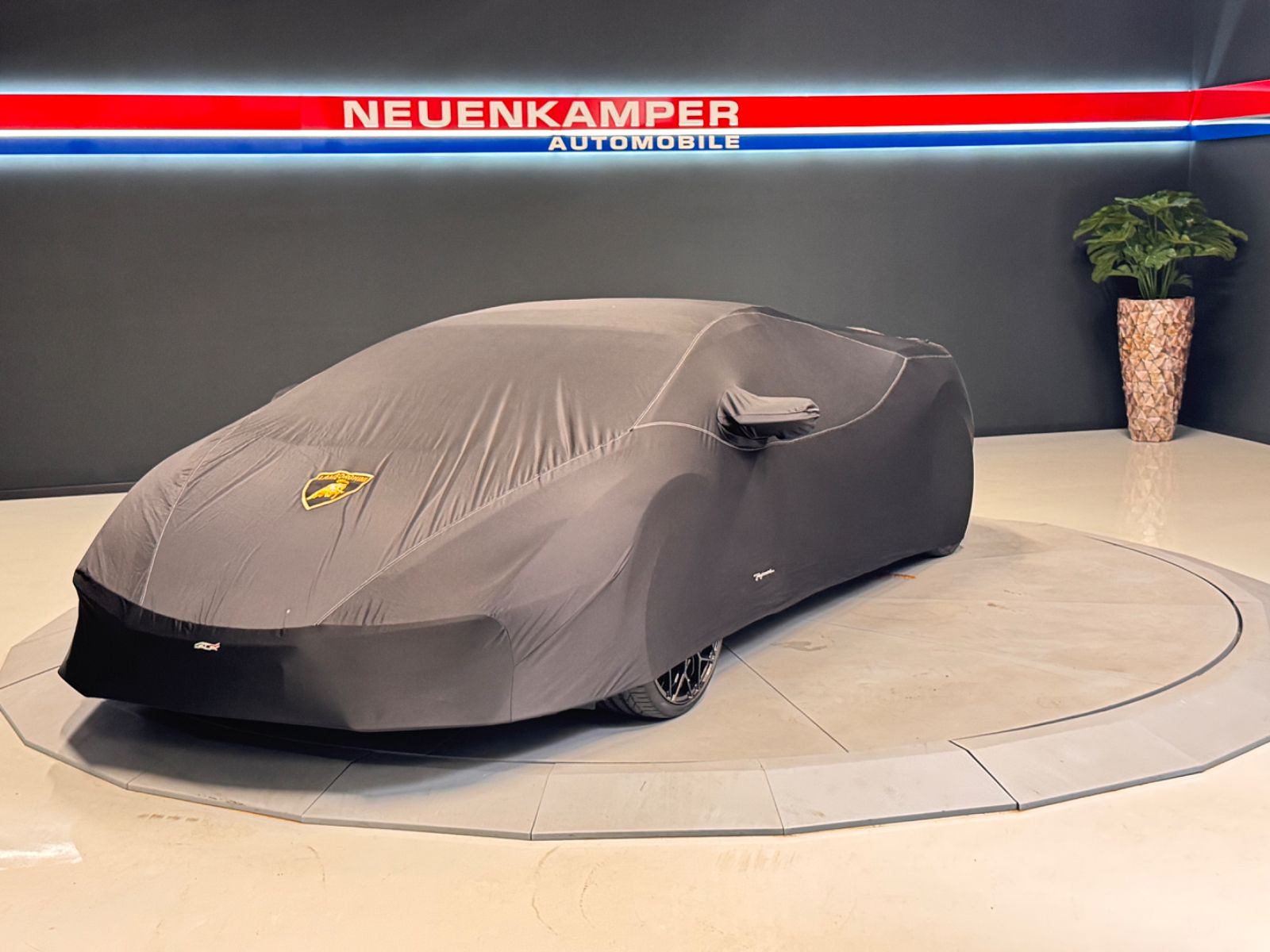 Fahrzeugabbildung MINI CooperCOOPER Mini 3-trg. Favoured Trim HUD Leder