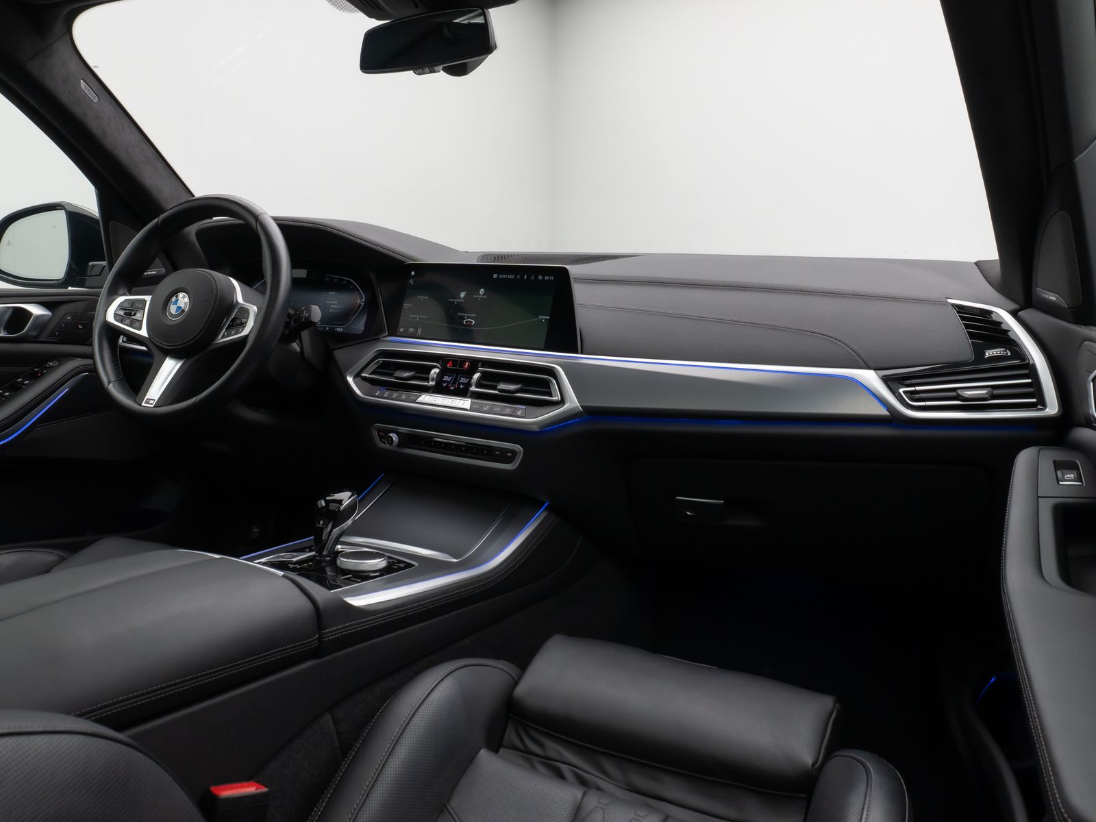 Fahrzeugabbildung BMW X5 xD40d M Sport Panorama Laser 360°HUD DAB H/K
